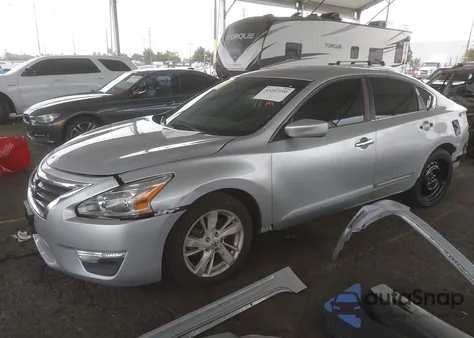 2015 Nissan Altima 2.5 Sv z USA, uszkodzony, nr VIN 1N4AL3AP8FC221853
